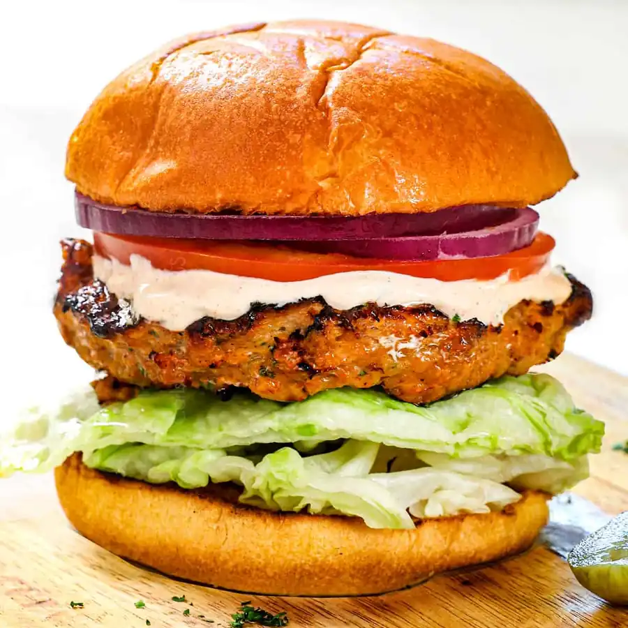 Crowd-Pleasing Ground Turkey Burgers — High-Protein Guilt-Free Winner