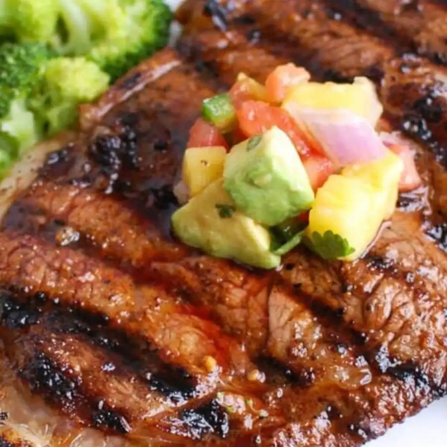 Sticky Smoky Grilled Flank Steak with Dry Rub – Juicy &